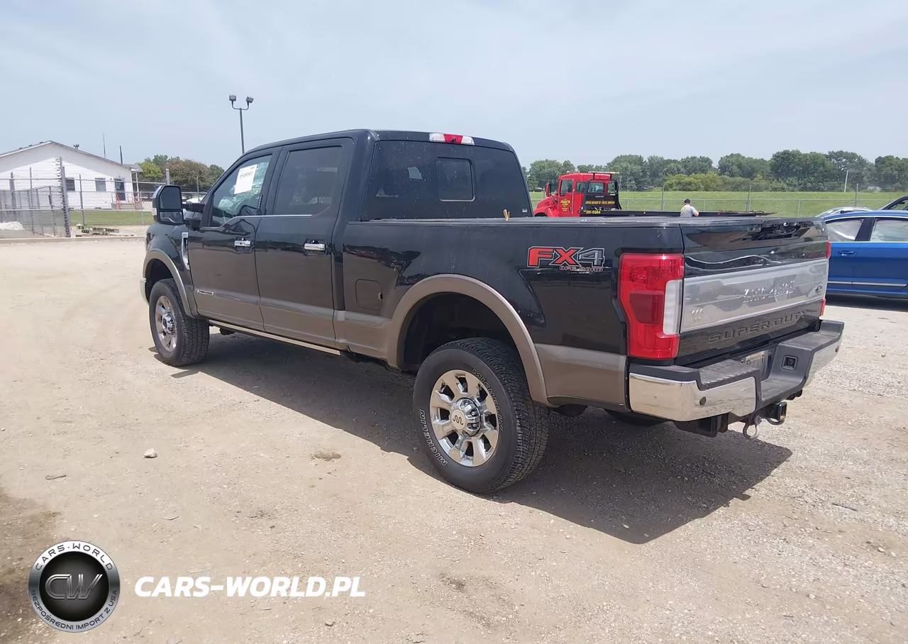 2018 Ford F-350 King Ranch-Lariat-Limited-Platinum-Xl-Xlt VIN:1FT8W3BT2JEB95078 - 3