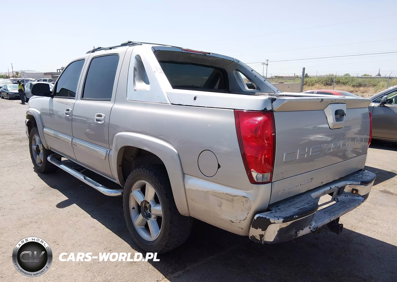 2005 Chevrolet Avalanche 1500 Ls VIN:3GNEC12ZX5G179477 - 3