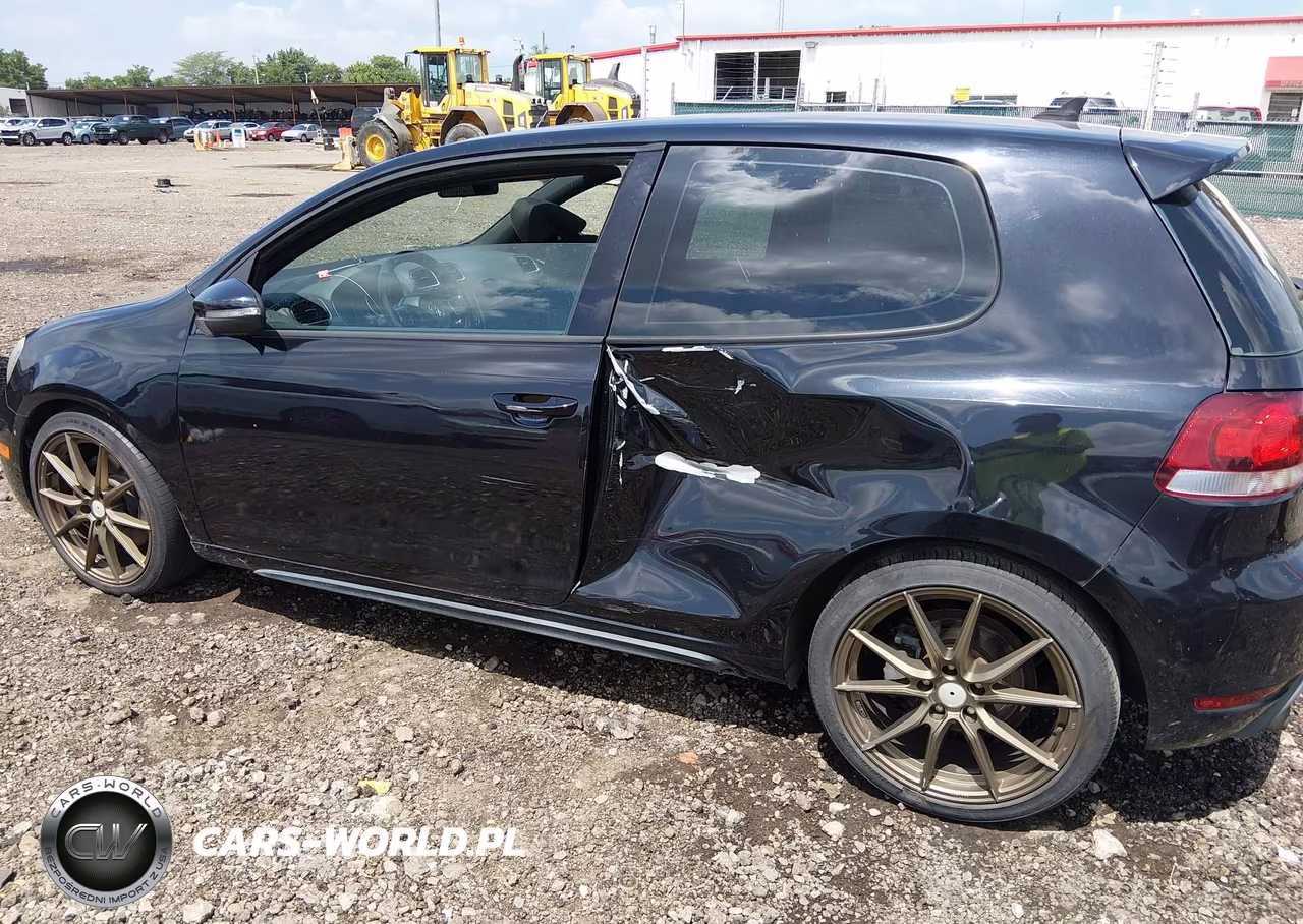 2012 Volkswagen Gti 2-Door VIN:WVWED7AJ2CW242316 - 14