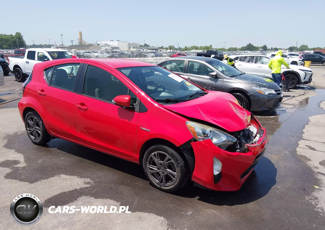 2015 Toyota Prius C Two