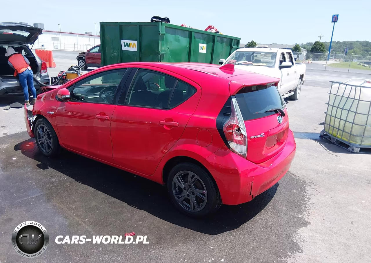 2015 Toyota Prius C Two VIN:JTDKDTB3XF1088001 - 3