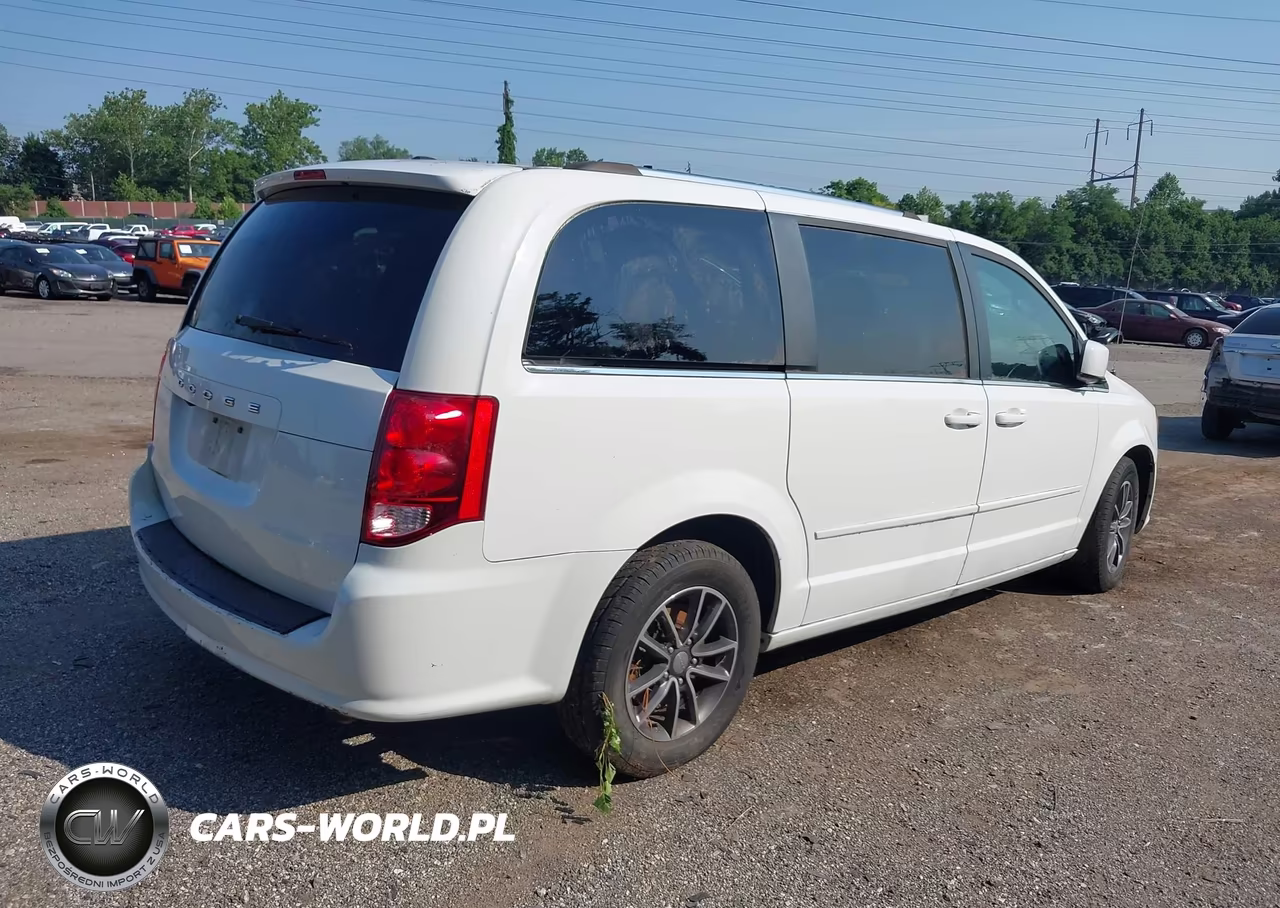 2016 Dodge Grand Caravan Sxt VIN:2C4RDGCG2GR350985 - 4