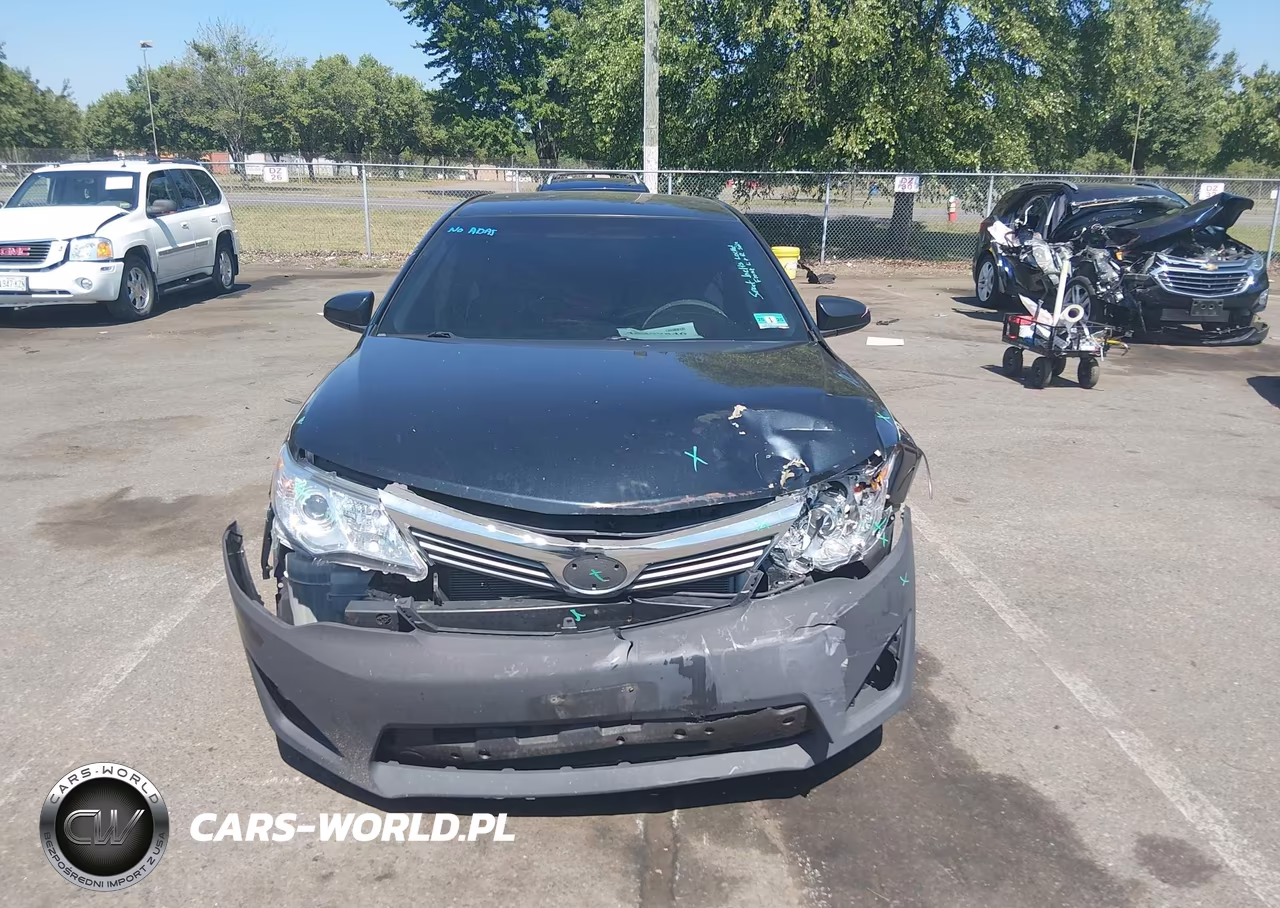 2014 Toyota Camry Le VIN:4T4BF1FK8ER341962 - 12