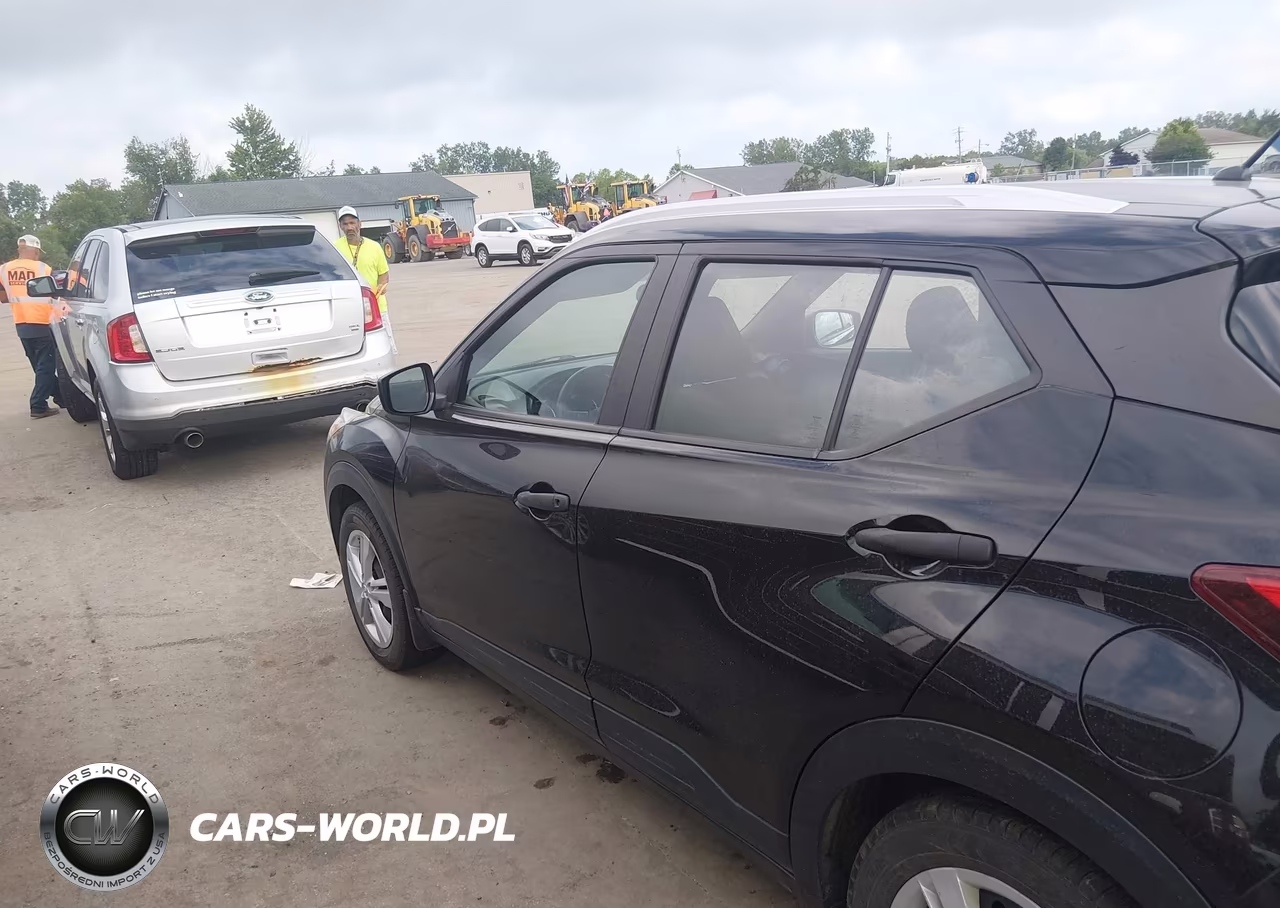 2019 Nissan Kicks S VIN:3N1CP5CU2KL505874 - 14