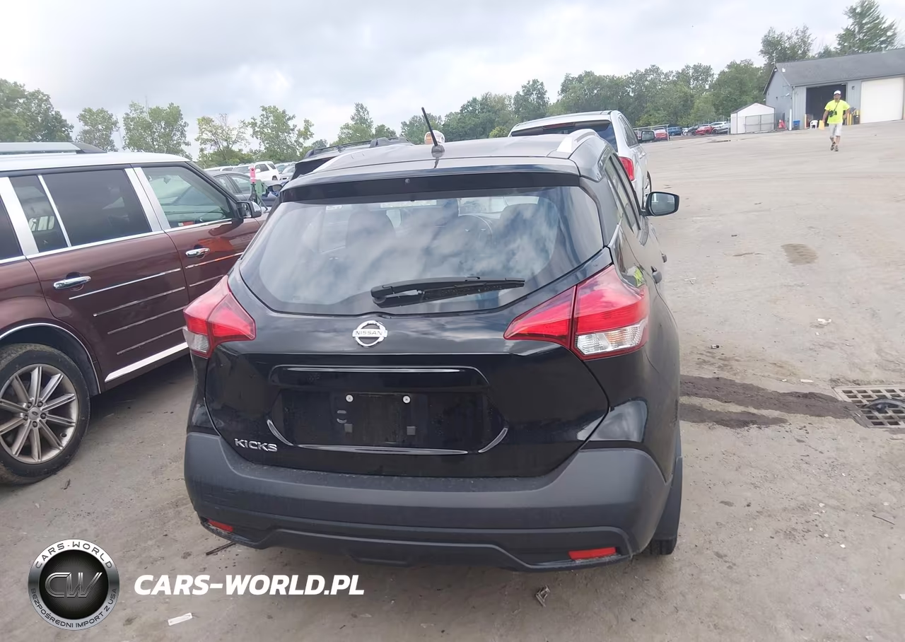 2019 Nissan Kicks S VIN:3N1CP5CU2KL505874 - 16