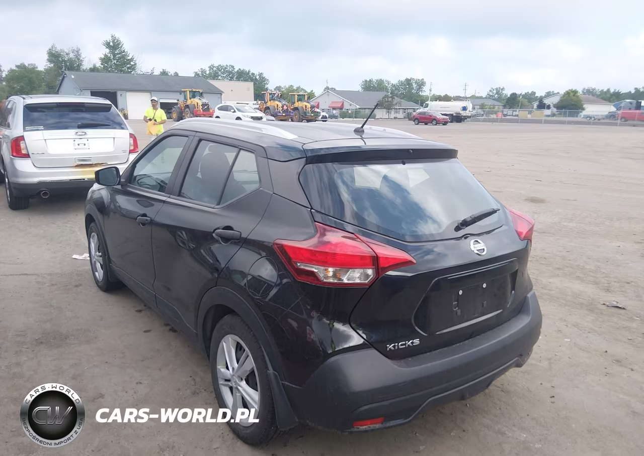 2019 Nissan Kicks S VIN:3N1CP5CU2KL505874 - 3