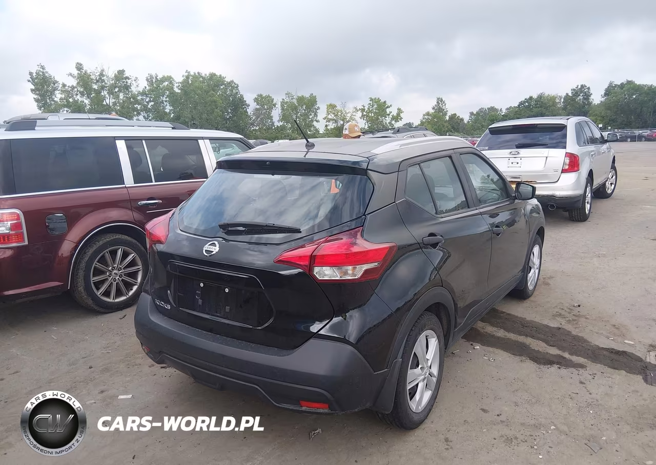 2019 Nissan Kicks S VIN:3N1CP5CU2KL505874 - 4