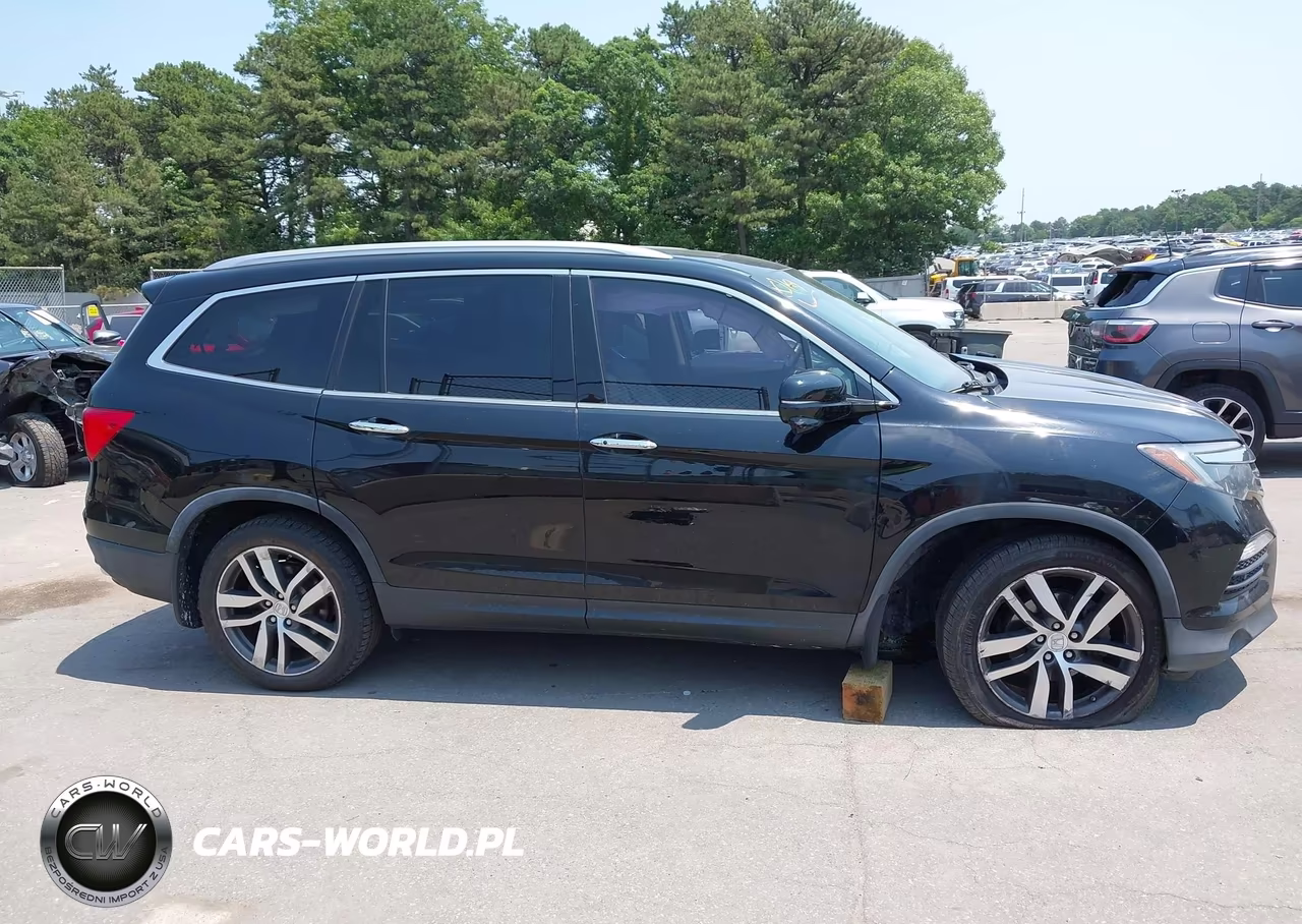 2017 Honda Pilot Touring VIN:5FNYF6H99HB011504 - 13