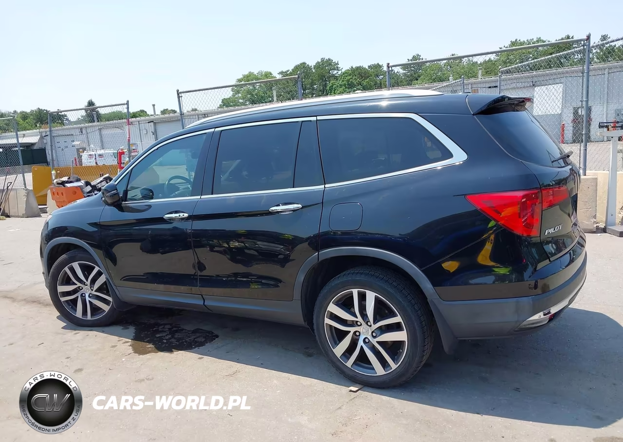 2017 Honda Pilot Touring VIN:5FNYF6H99HB011504 - 14