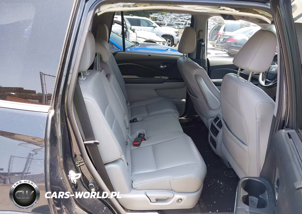 2017 Honda Pilot Touring VIN:5FNYF6H99HB011504 - 8