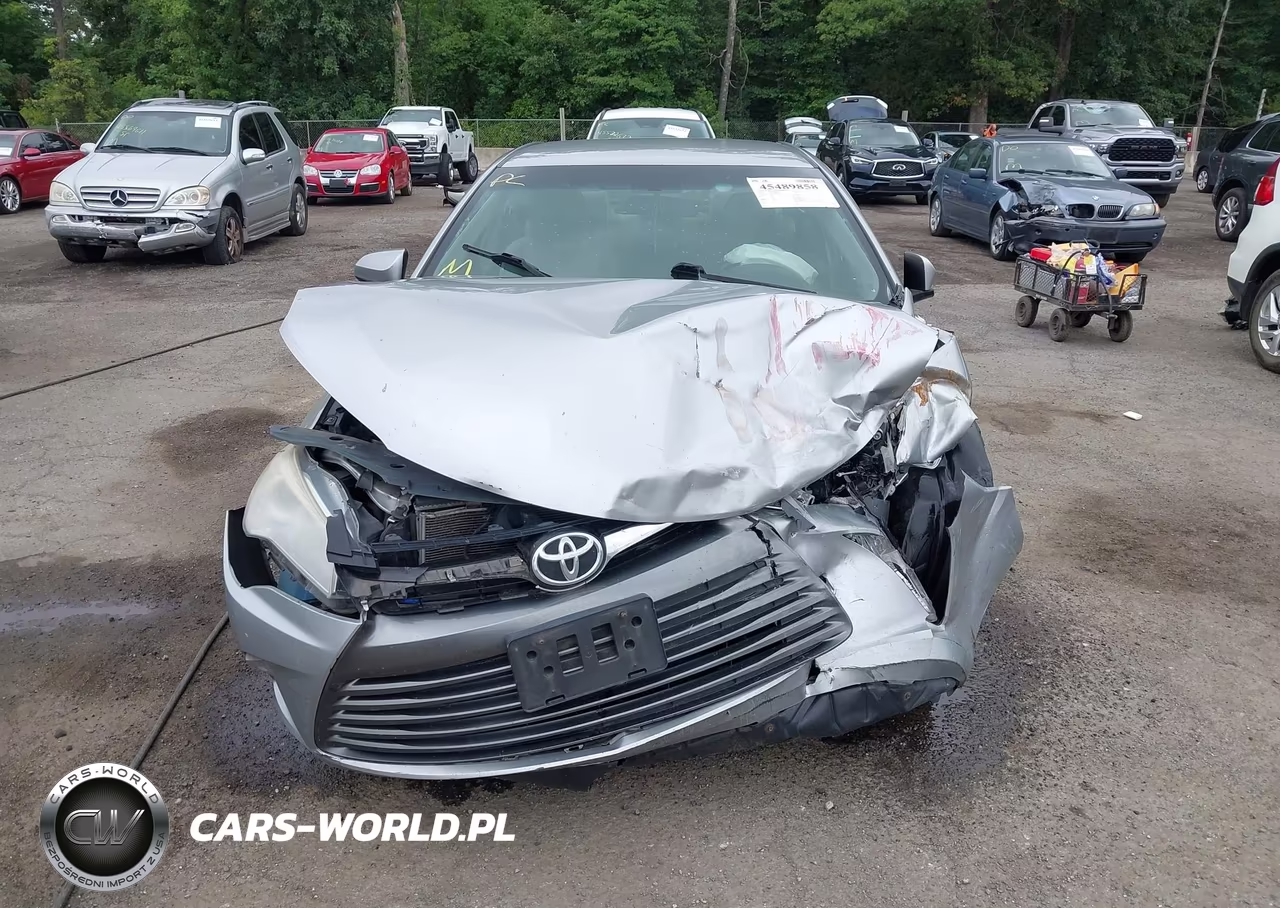 2017 Toyota Camry Le VIN:4T1BF1FK4HU714347 - 12
