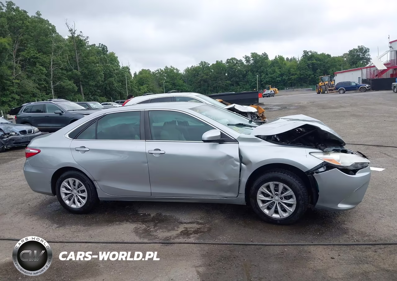 2017 Toyota Camry Le VIN:4T1BF1FK4HU714347 - 13