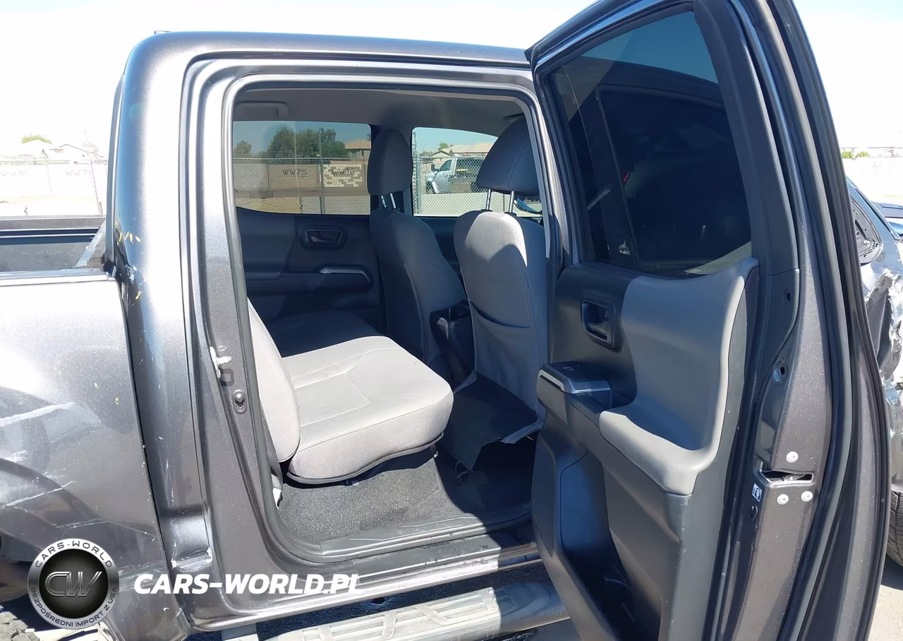 2018 Toyota Tacoma Sr5 VIN:5TFAX5GN3JX108913 - 8