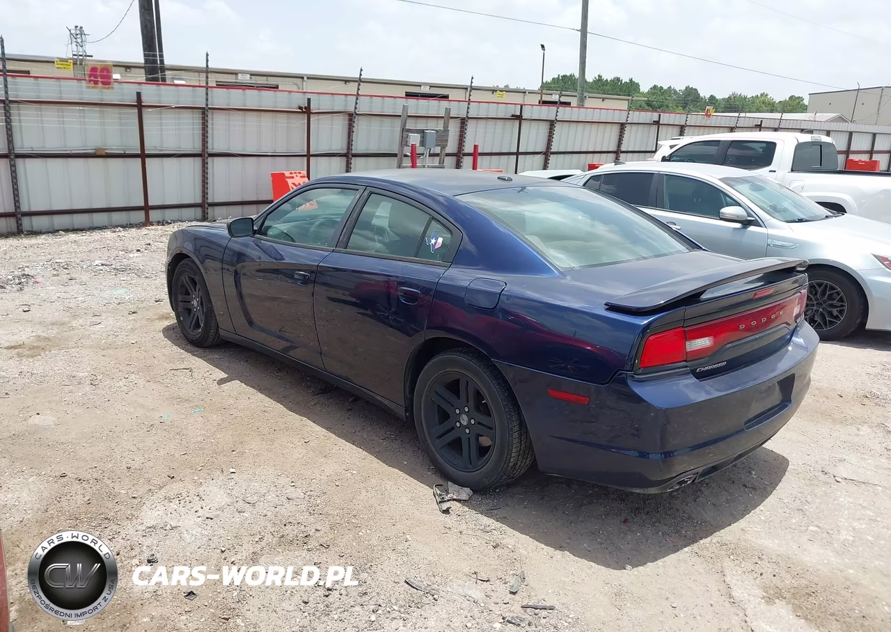 2013 Dodge Charger Sxt VIN:2C3CDXHG1DH563611 - 3