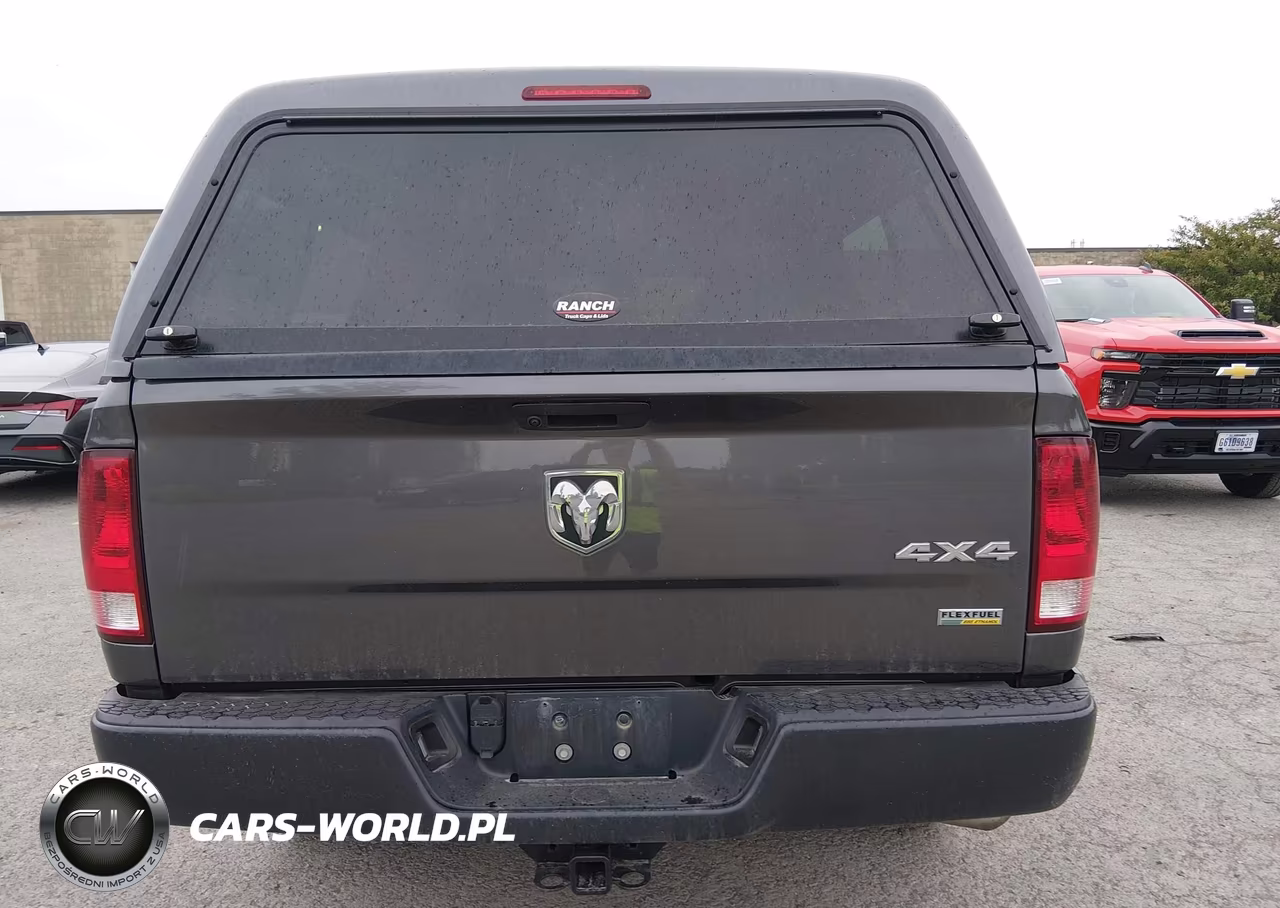 2019 Ram 1500 Classic Tradesman 4X4 5'7 Box VIN:1C6RR7KGXKS687311 - 16