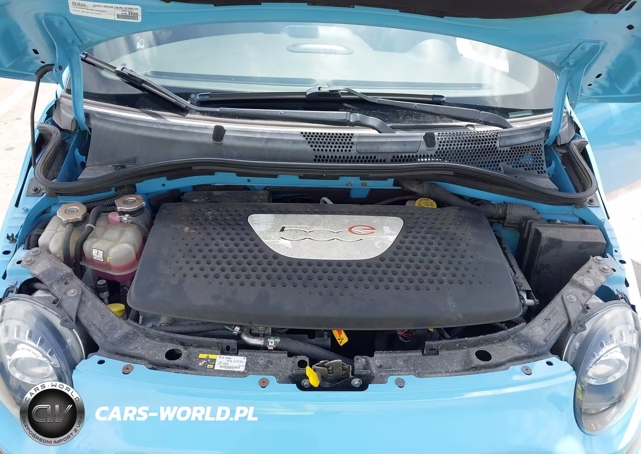 2017 Fiat 500E Battery Electric VIN:3C3CFFGE8HT699168 - 6