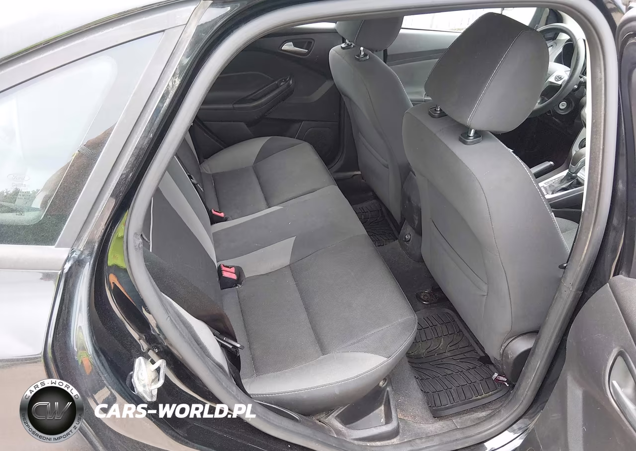 2014 Ford Focus Se VIN:1FADP3F28EL461126 - 8