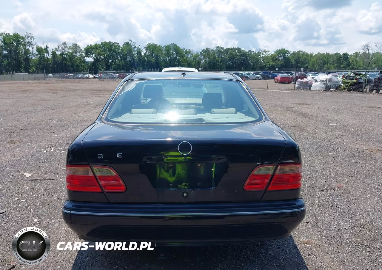 2000 Mercedes-Benz E 320 VIN:WDBJF65G3YA955553 - 16