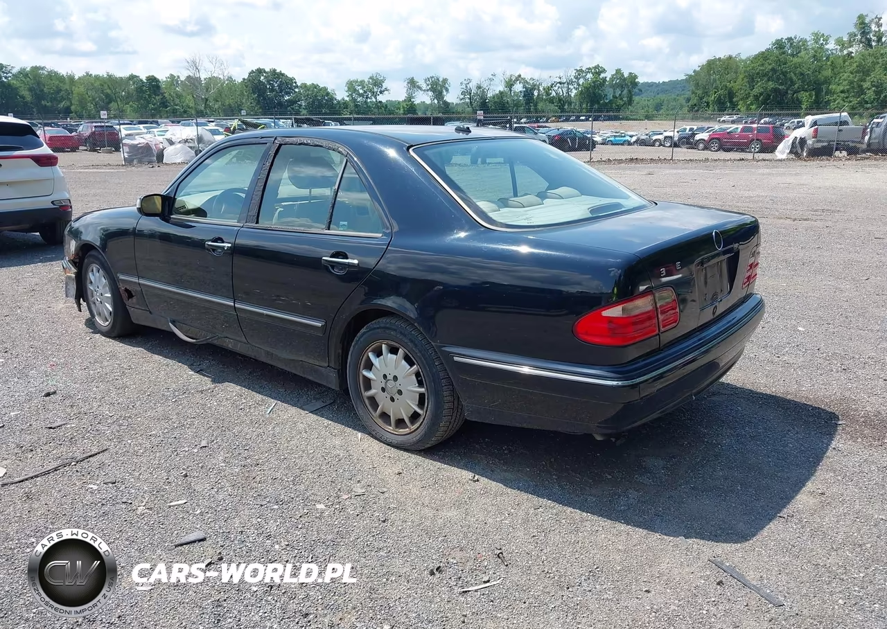 2000 Mercedes-Benz E 320 VIN:WDBJF65G3YA955553 - 3