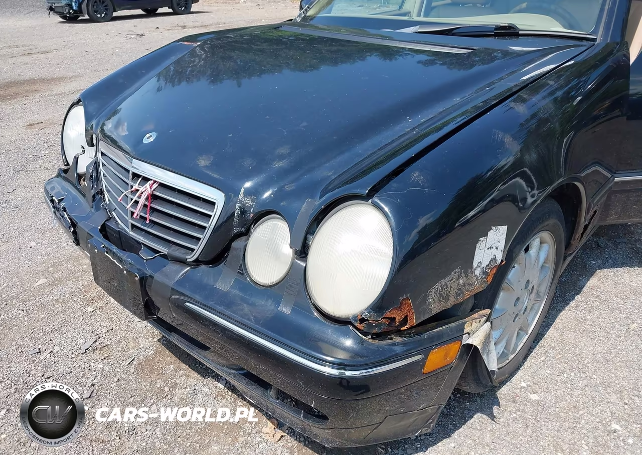 2000 Mercedes-Benz E 320 VIN:WDBJF65G3YA955553 - 6