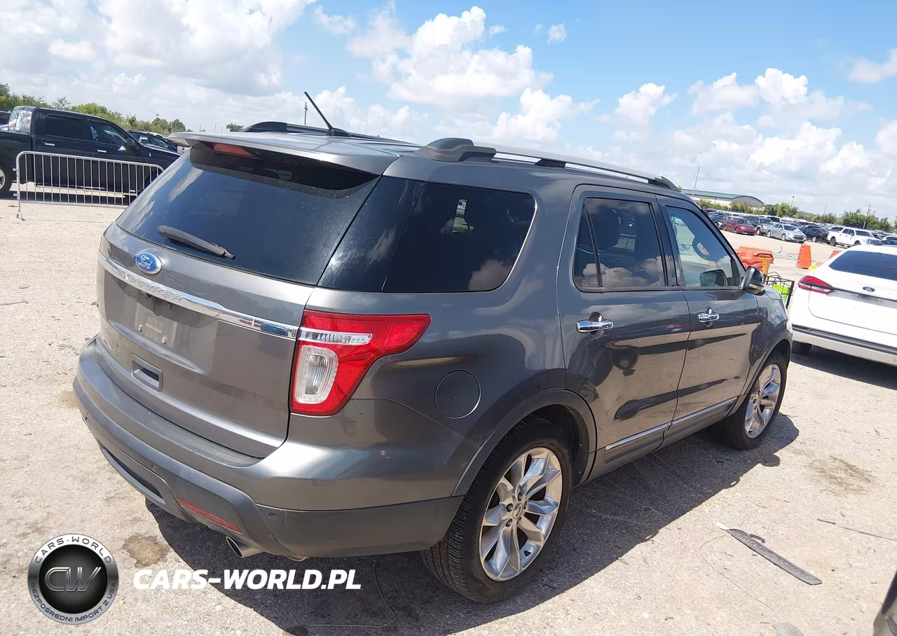2011 Ford Explorer Xlt VIN:1FMHK7D85BGA50520 - 4