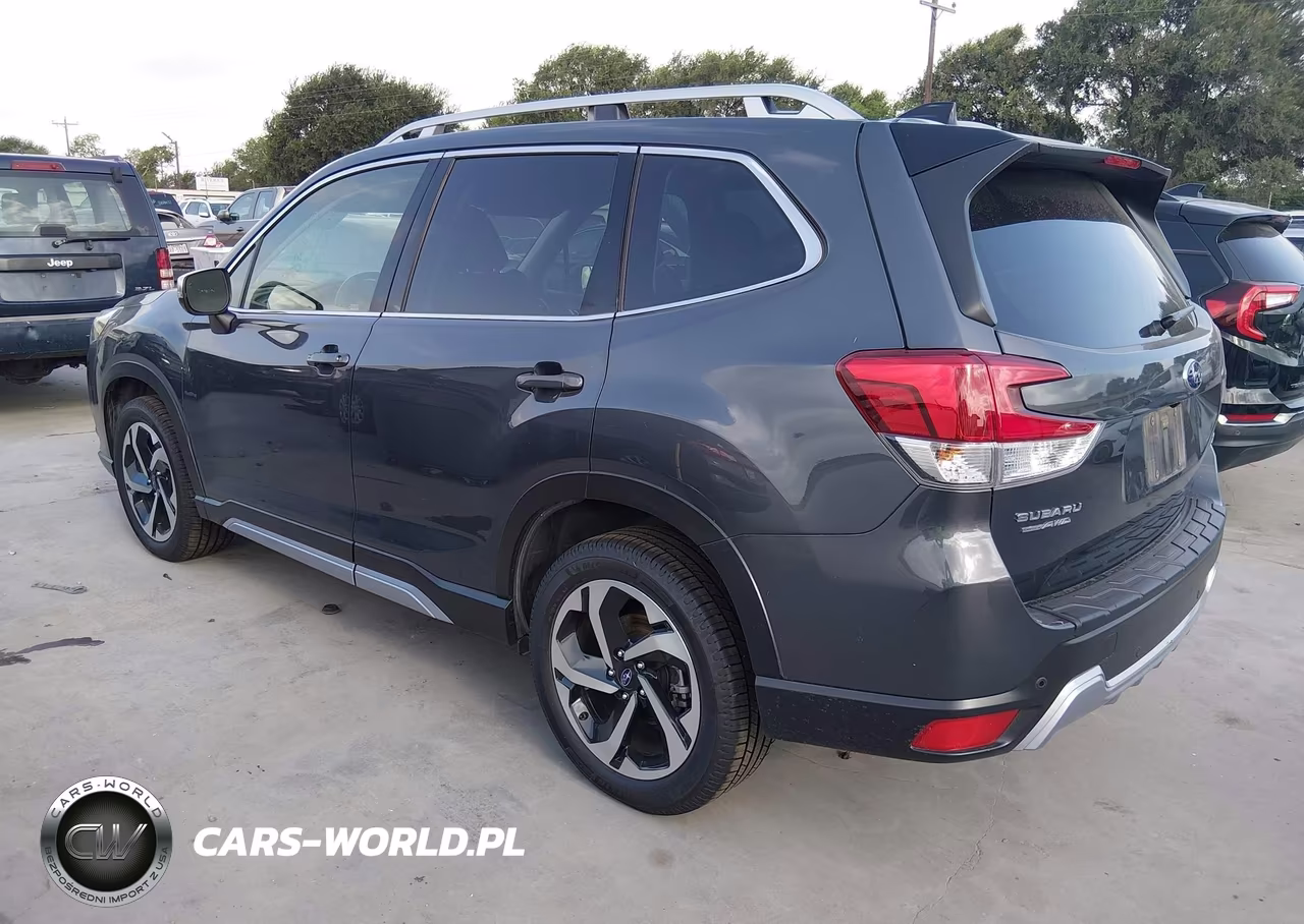 2024 Subaru Forester Touring VIN:JF2SKAMC7RH412722 - 3