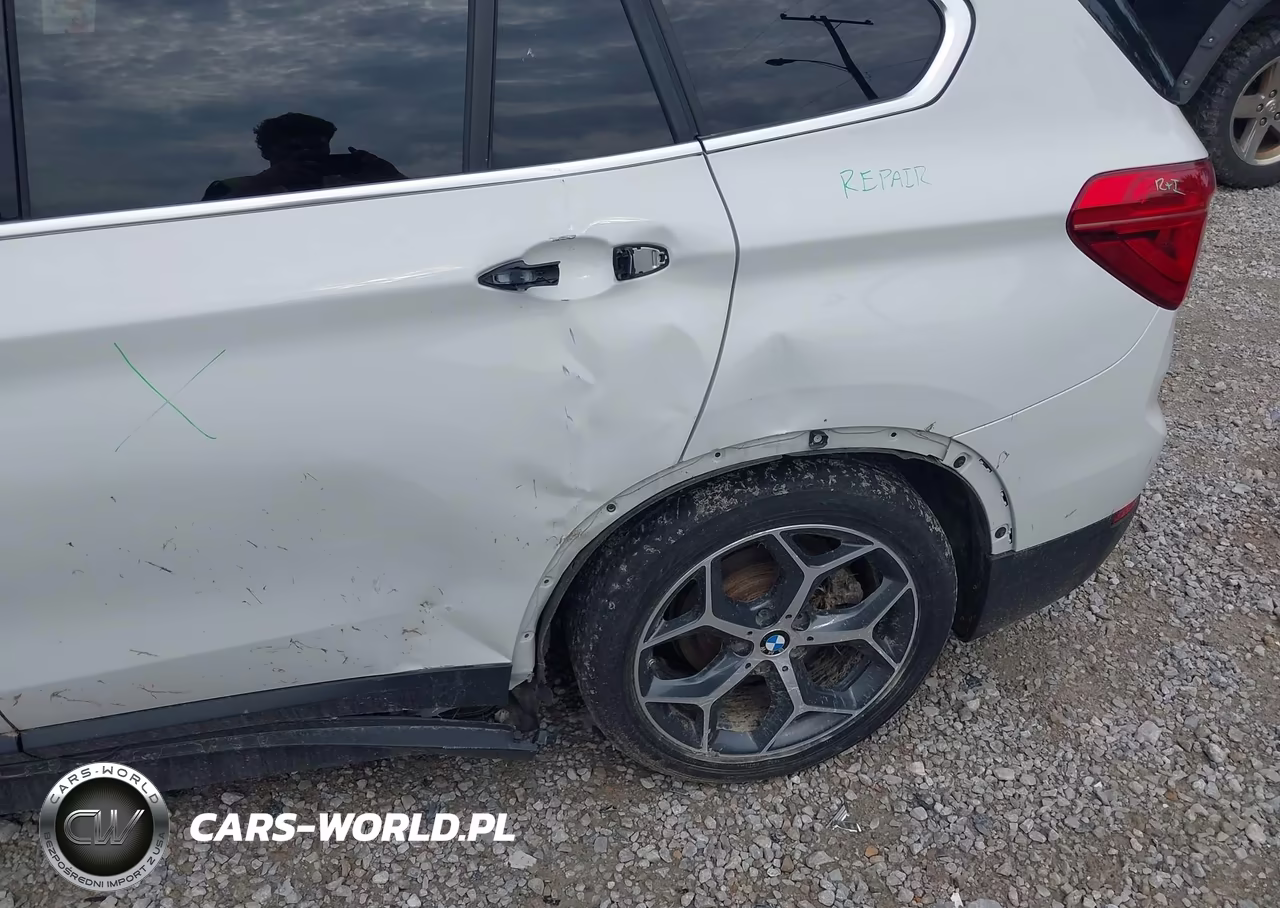 2018 BMW X1 xDrive28I VIN:WBXHT3C39J5F92722 - 6