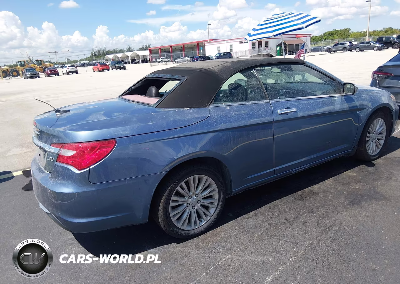 2011 Chrysler 200 Limited VIN:1C3BC7EG3BN598335 - 4