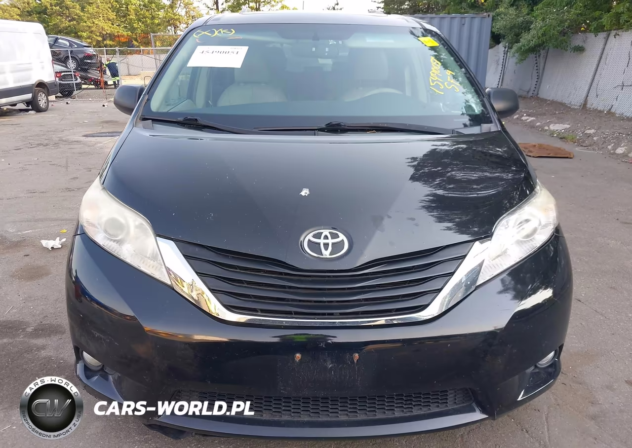 2011 Toyota Sienna Xle V6 VIN:5TDYK3DC7BS158757 - 13