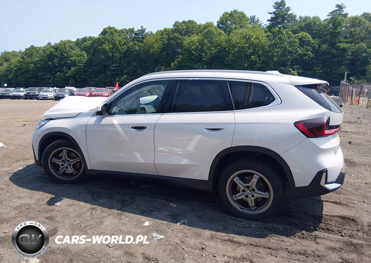 2023 BMW X1 xDrive28I VIN:WBX73EF01P5W43743 - 14