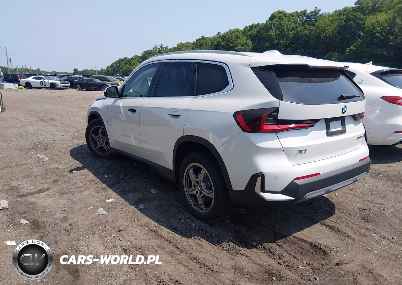 2023 BMW X1 xDrive28I VIN:WBX73EF01P5W43743 - 3