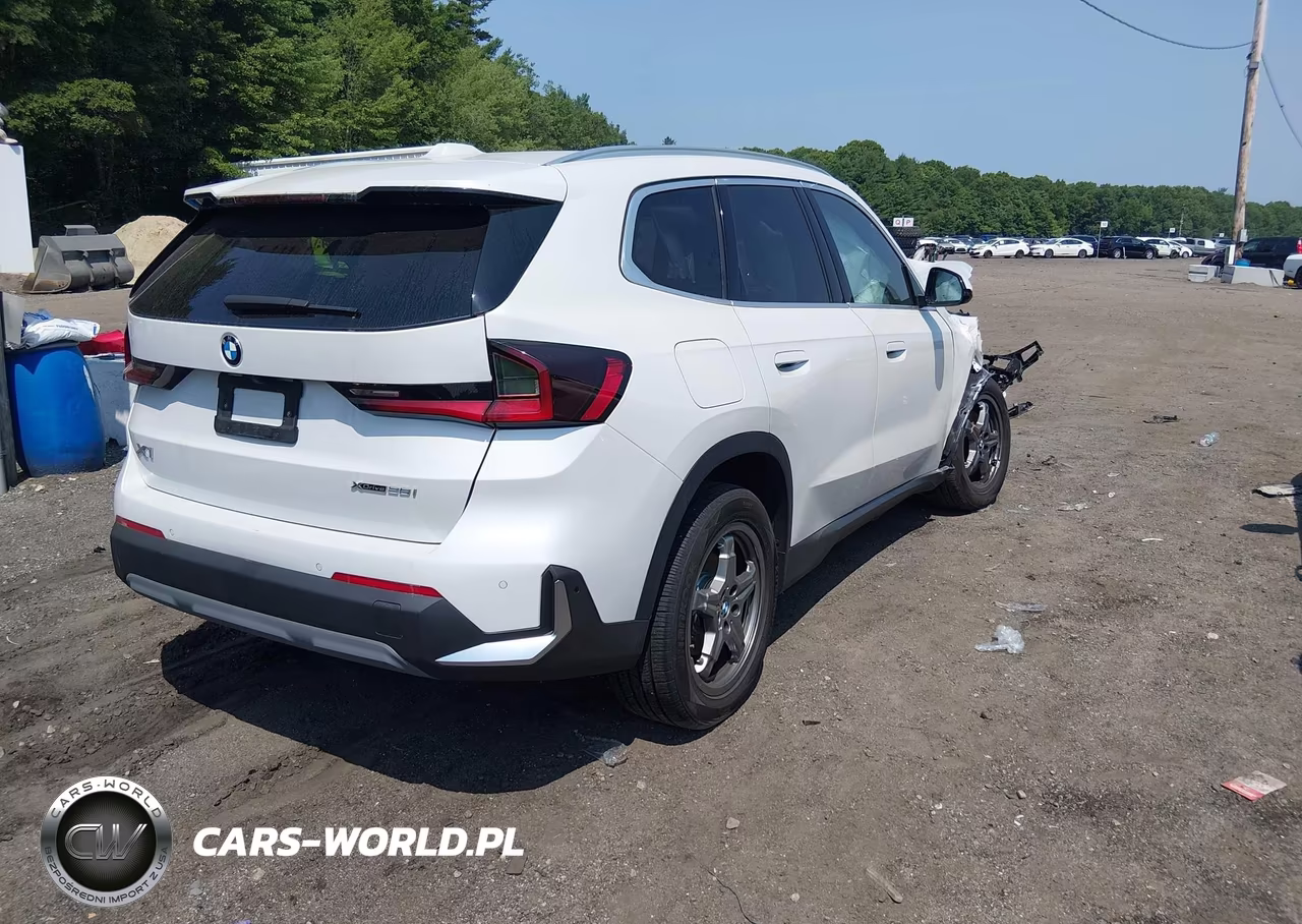 2023 BMW X1 xDrive28I VIN:WBX73EF01P5W43743 - 4