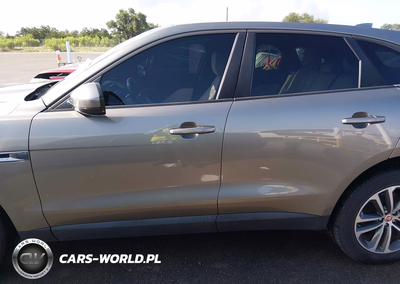 2018 Jaguar F-Pace 25T Premium VIN:SADCJ2FX4JA202110 - 14