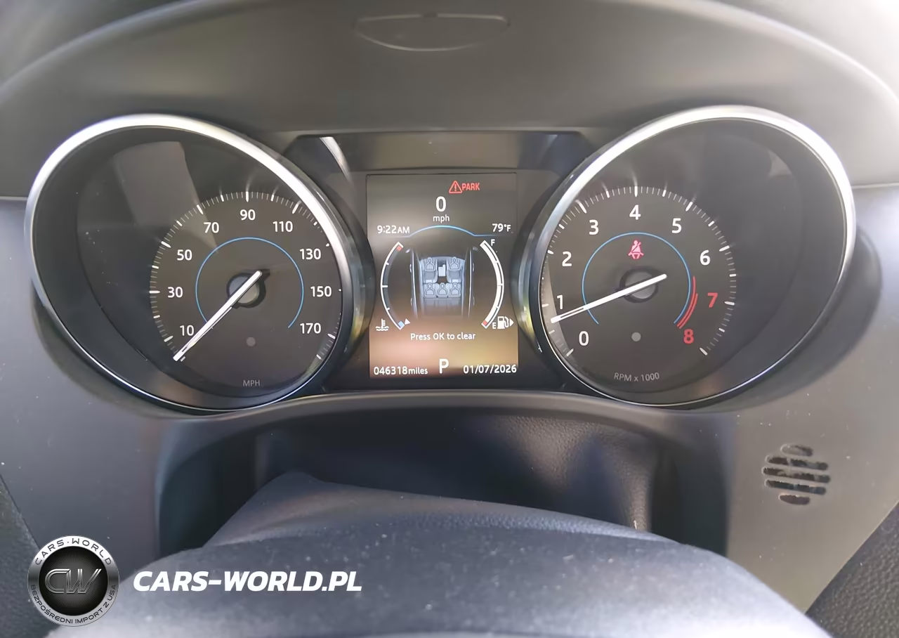 2018 Jaguar F-Pace 25T Premium VIN:SADCJ2FX4JA202110 - 7