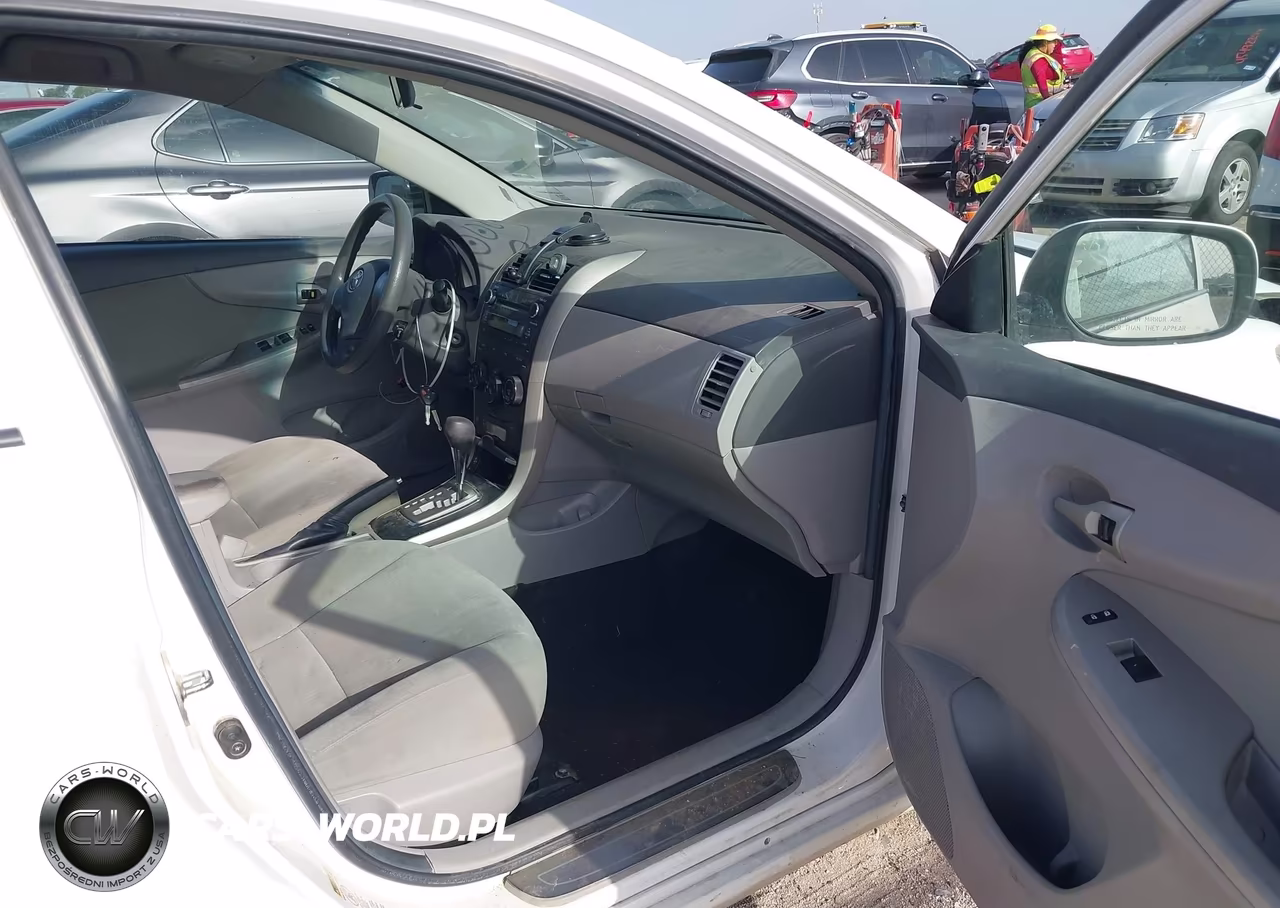 2010 Toyota Corolla Le VIN:1NXBU4EEXAZ361721 - 5