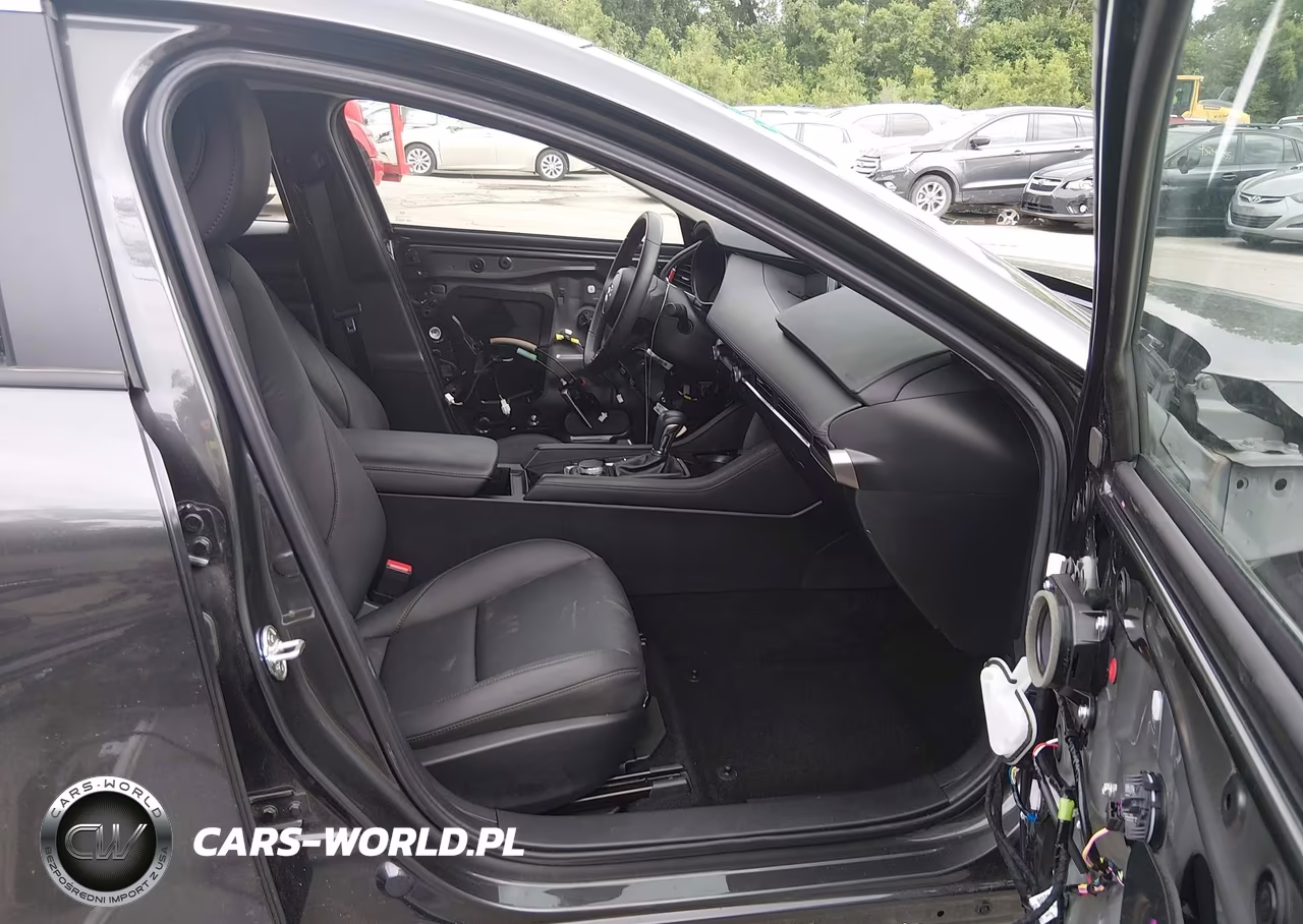 2025 Mazda Mazda3 2.5 S Select Sport VIN:3MZBPABM1SM450120 - 5