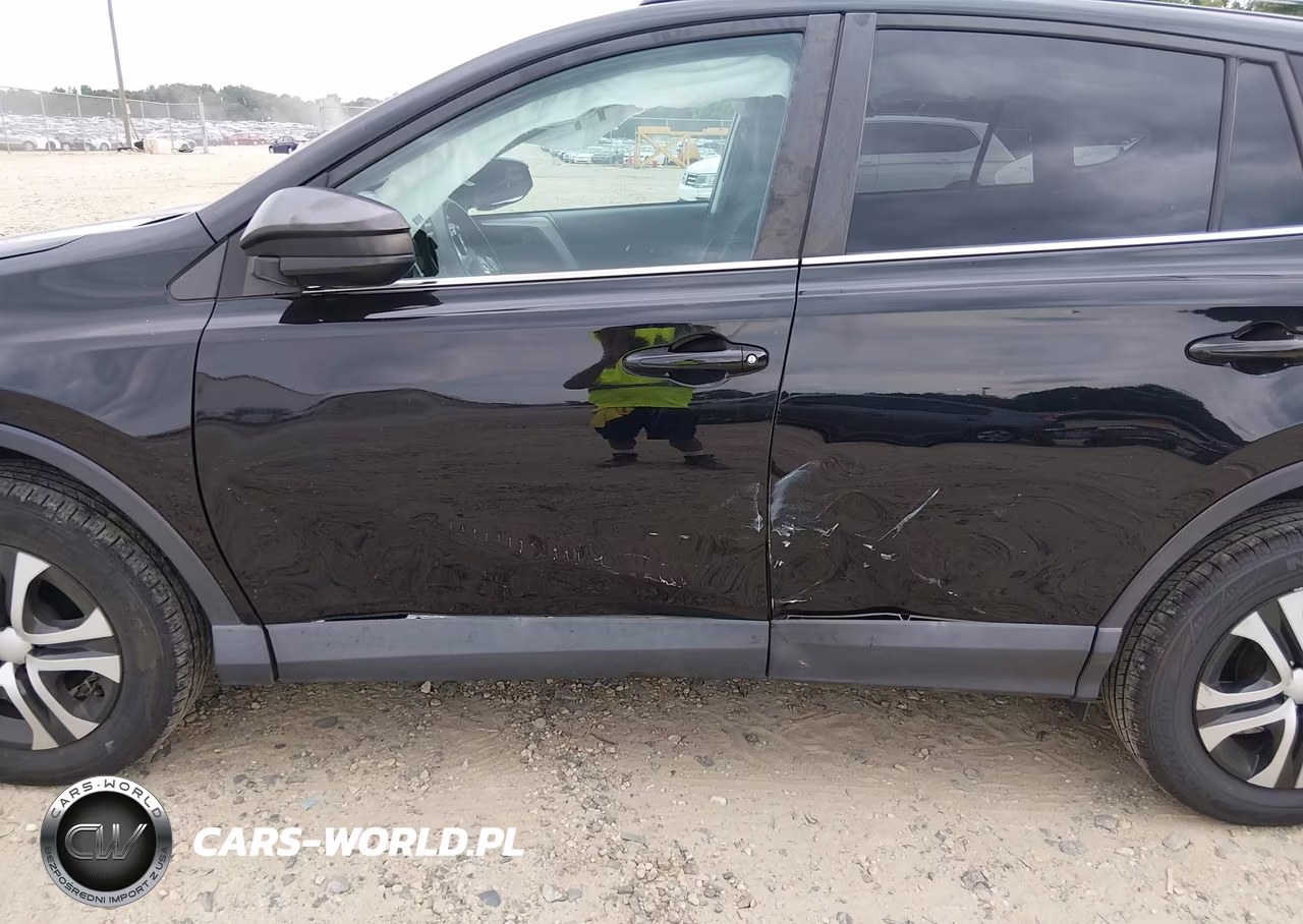 2018 Toyota Rav4 Le VIN:2T3ZFREV3JW448213 - 19