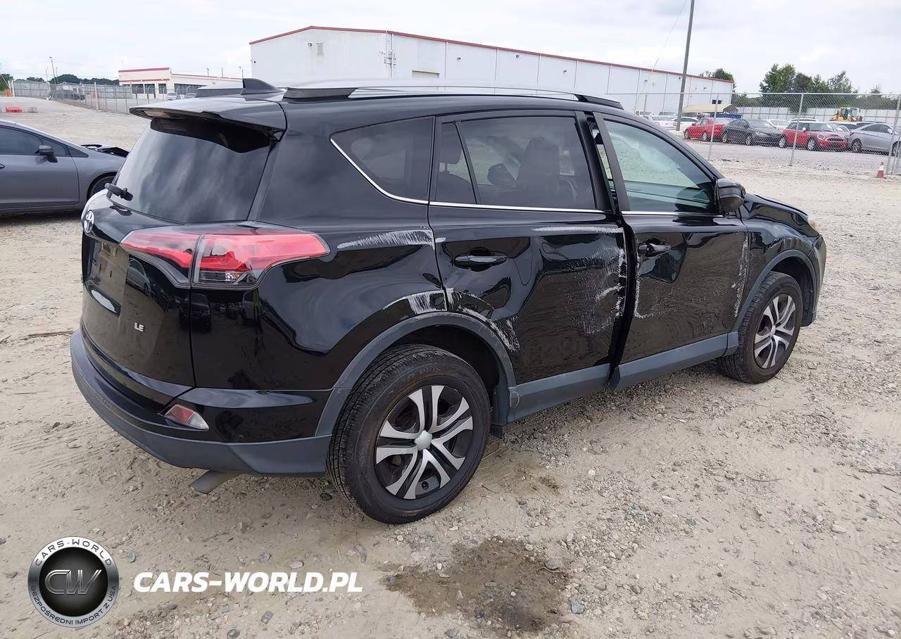 2018 Toyota Rav4 Le VIN:2T3ZFREV3JW448213 - 4