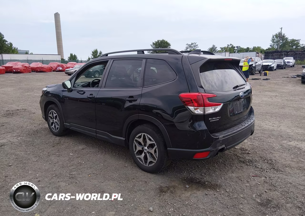 2021 Subaru Forester Premium VIN:JF2SKAFC1MH484070 - 3