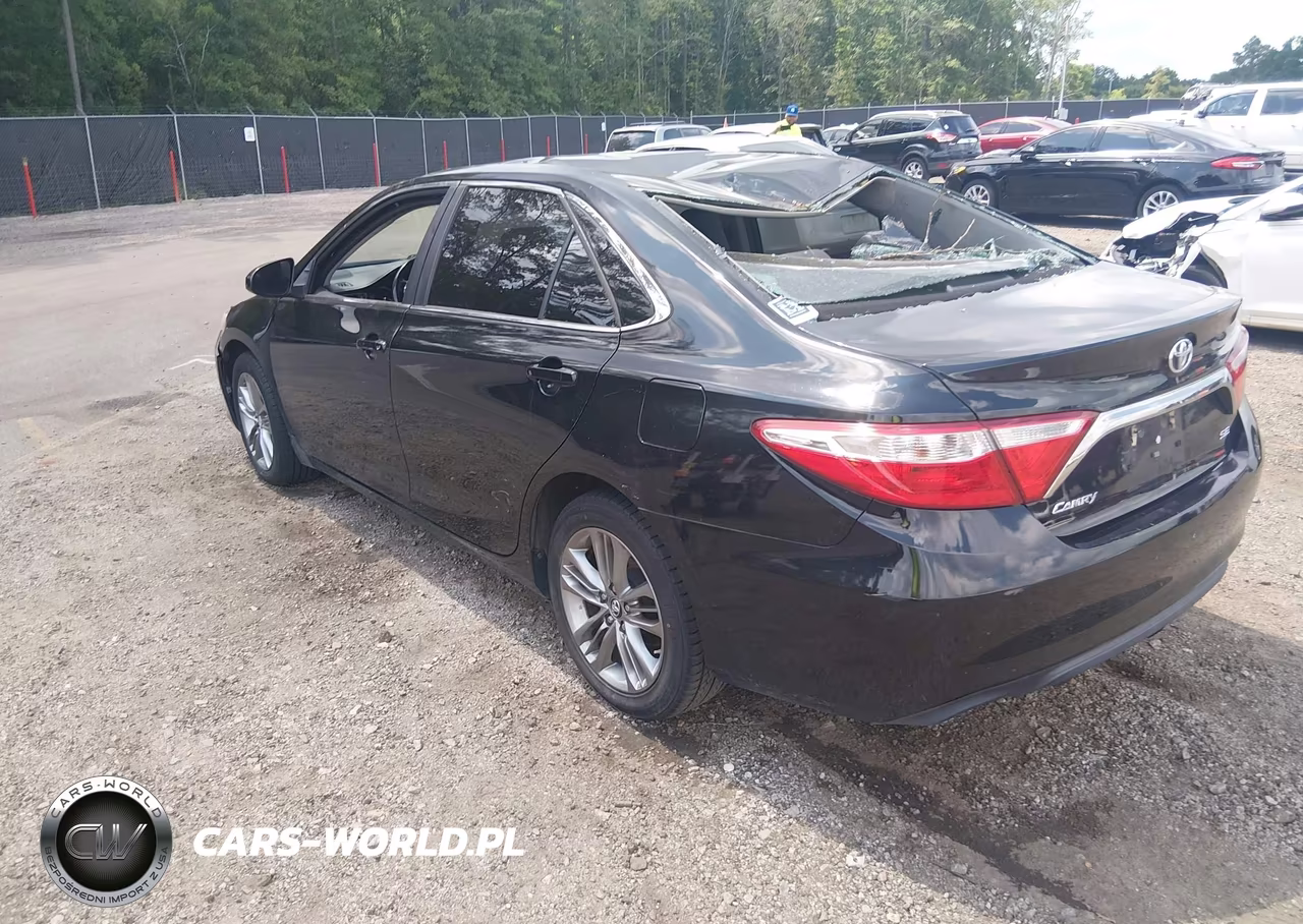 2017 Toyota Camry Se VIN:4T1BF1FK3HU747730 - 3