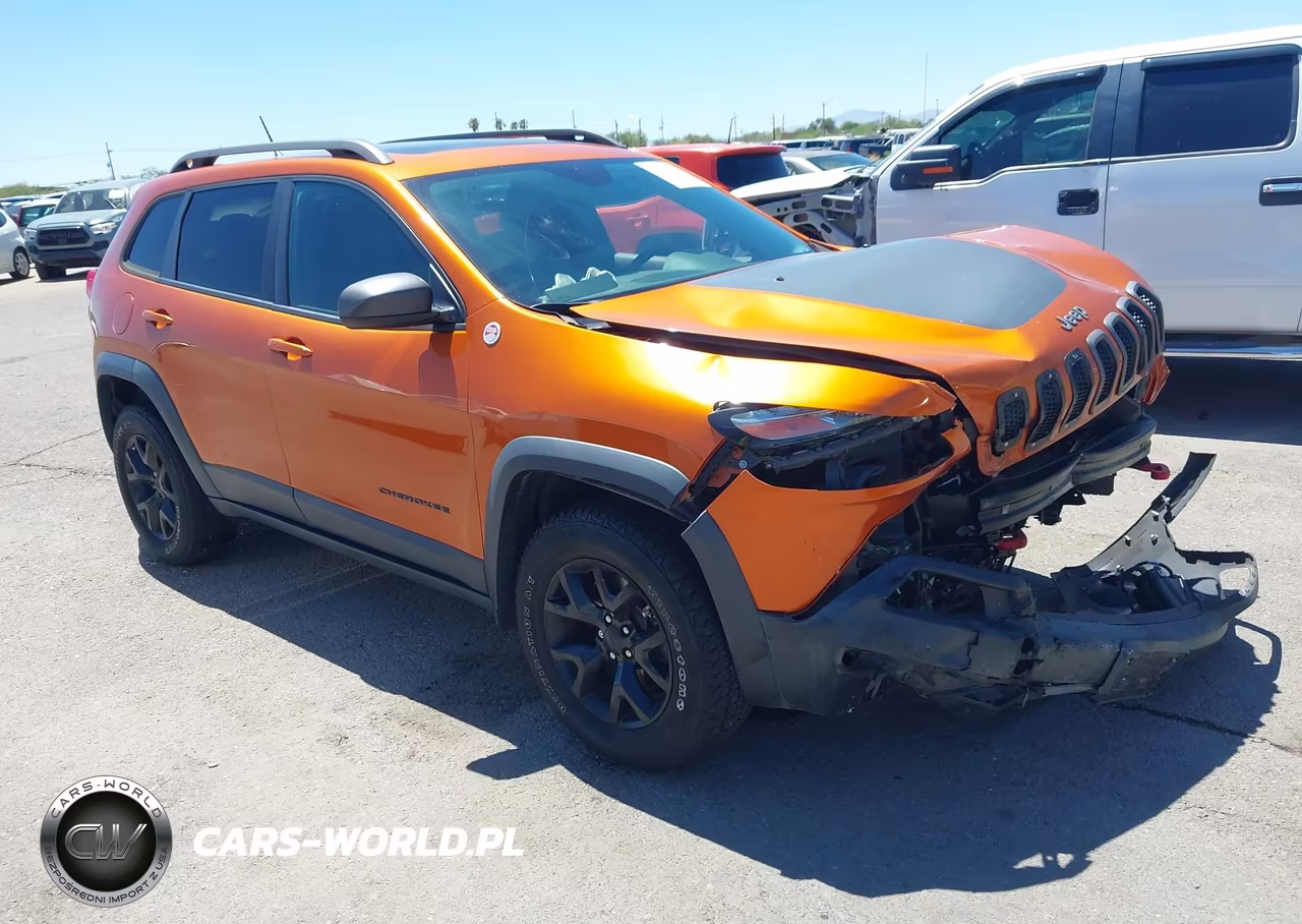 2015 Jeep Cherokee Trailhawk – zdjęcie 1 z 16