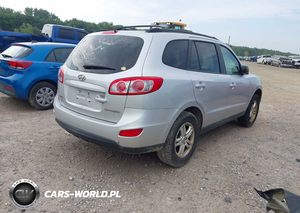 2011 Hyundai Santa Fe Gls VIN:5XYZG3AB2BG077356 - 4