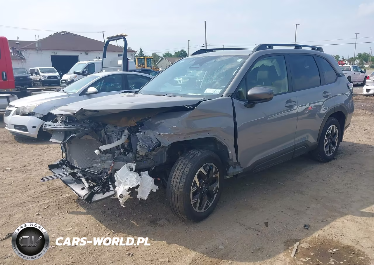2025 Subaru Forester Premium VIN:JF2SLDBC4SH425936 - 2