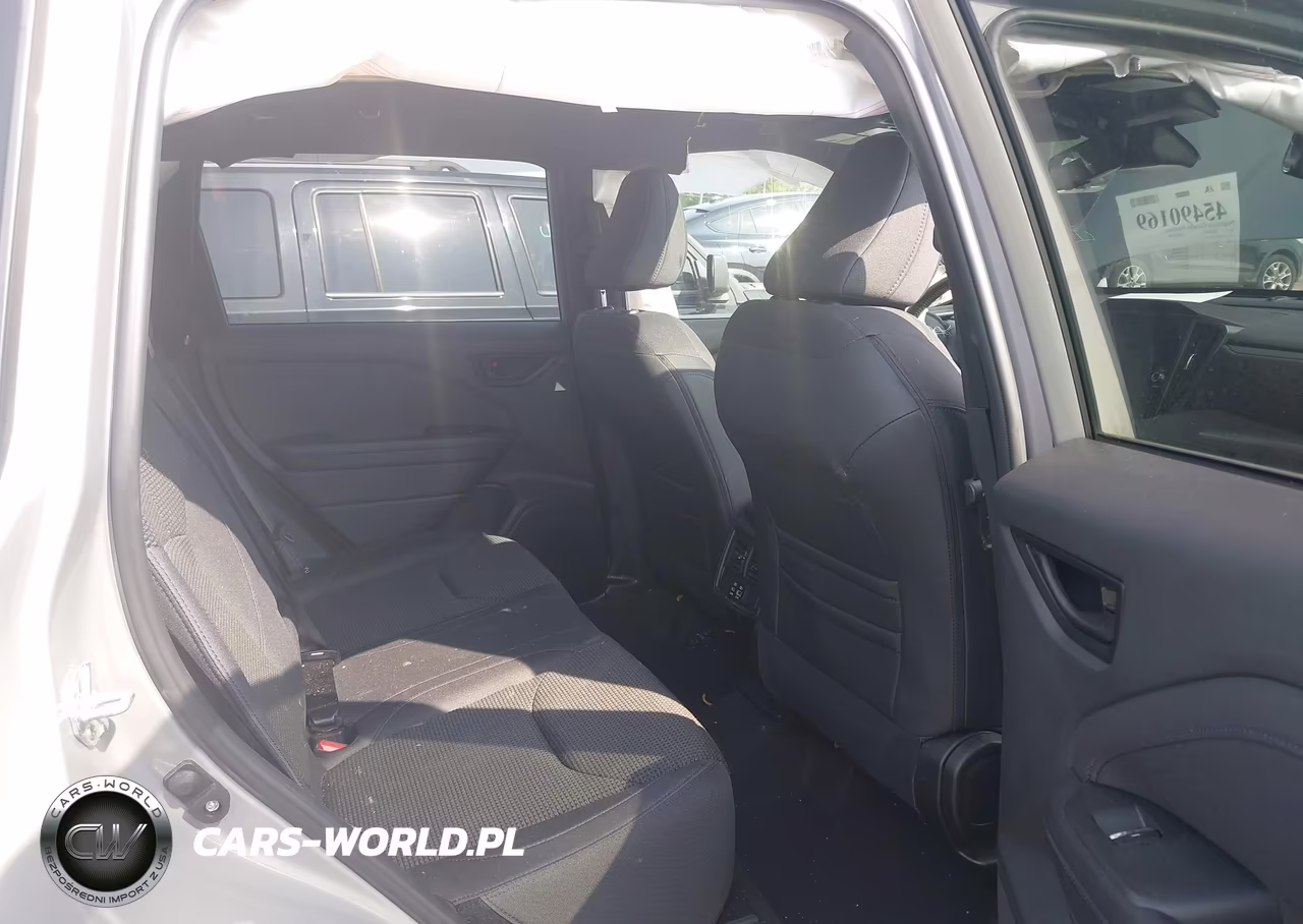 2025 Subaru Forester Premium VIN:JF2SLDBC4SH425936 - 8