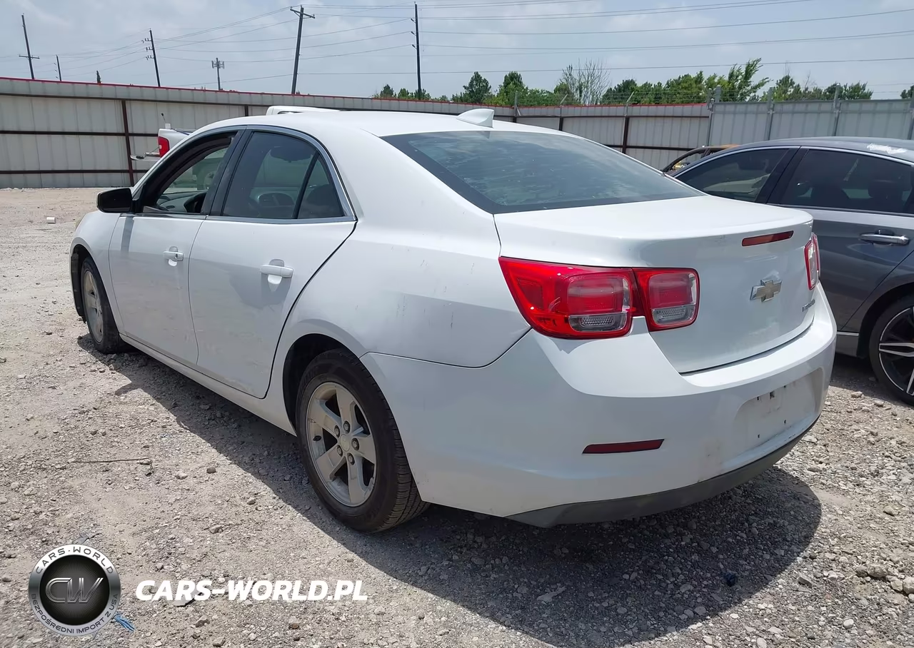 2015 Chevrolet Malibu 1Lt VIN:1G11C5SLXFF302233 - 3