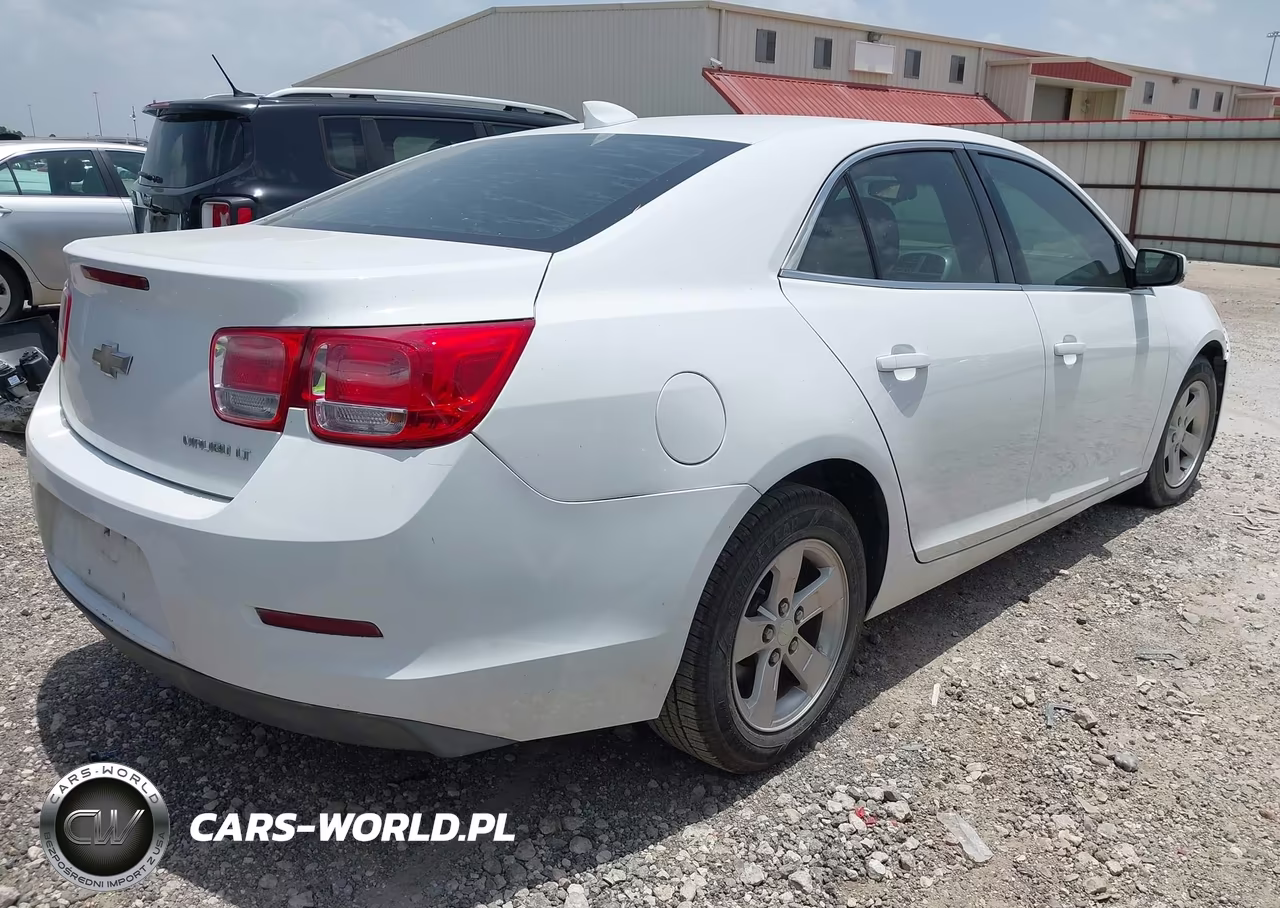 2015 Chevrolet Malibu 1Lt VIN:1G11C5SLXFF302233 - 4