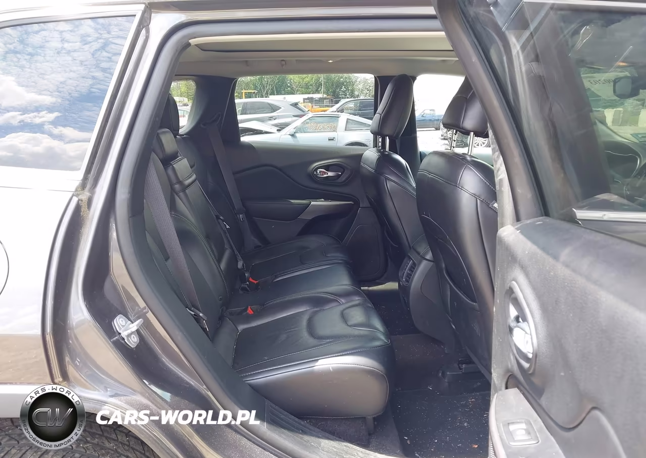 2019 Jeep Cherokee Limited 4X4 VIN:1C4PJMDN2KD237769 - 8
