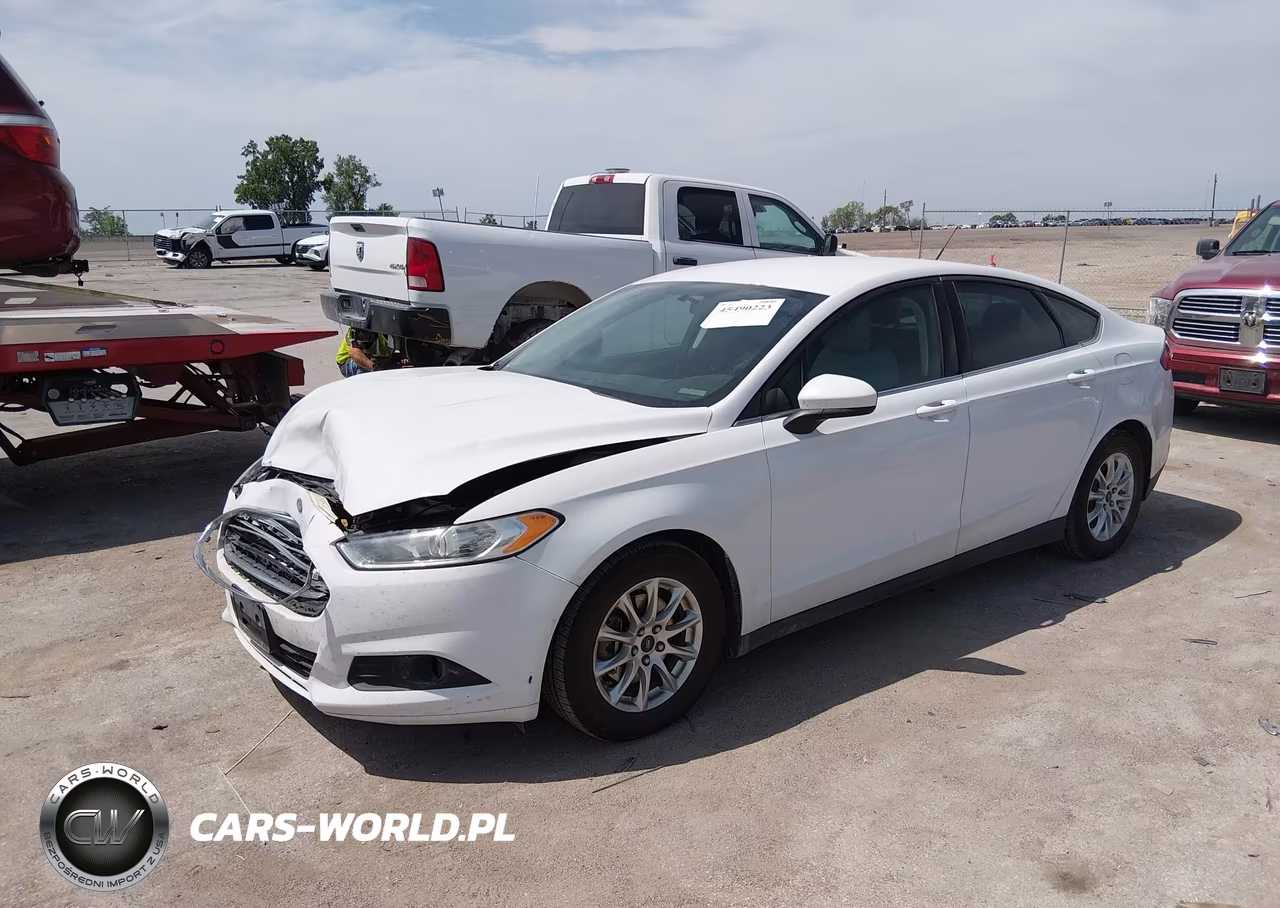 2015 Ford Fusion S VIN:3FA6P0G71FR138816 - 2