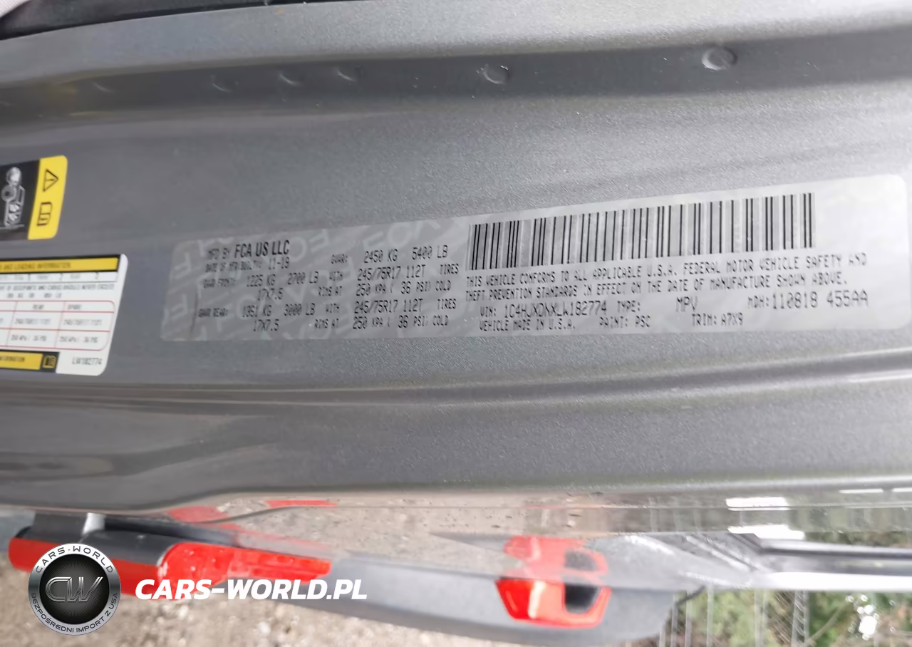 2020 Jeep Wrangler Unlimited Sport S 4X4 VIN:1C4HJXDNXLW182774 - 9