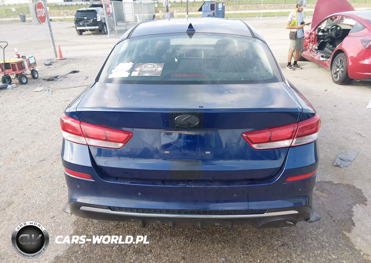 2020 Kia Optima Lx VIN:5XXGT4L33LG401743 - 16